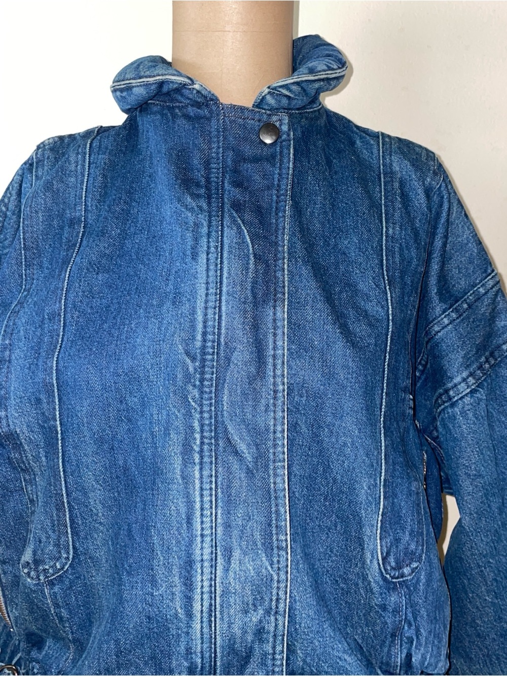 Source Unknown Dark Blue Denim Jean Jacket with Hood VNTGE - Picture 6 of 8